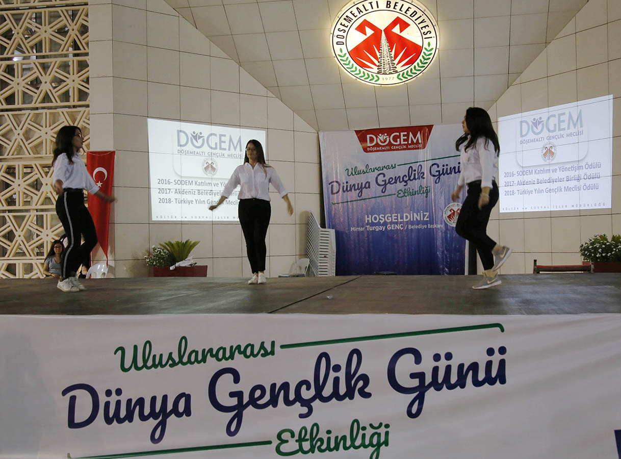 Dunya Genclik Gunu 12 Agustos Genclik Her Seydir Delphin Hotels Blog